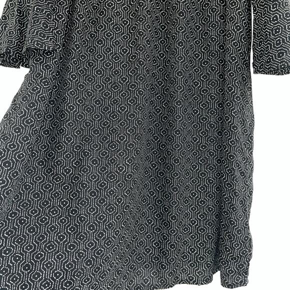 Old Navy Black White Printed Off Shoulder Bell Sleeve‎ Dress Sz X Small - Picture 2 of 7